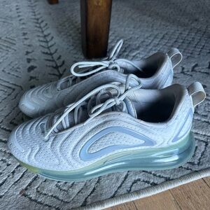 Nike Women Air Max 720